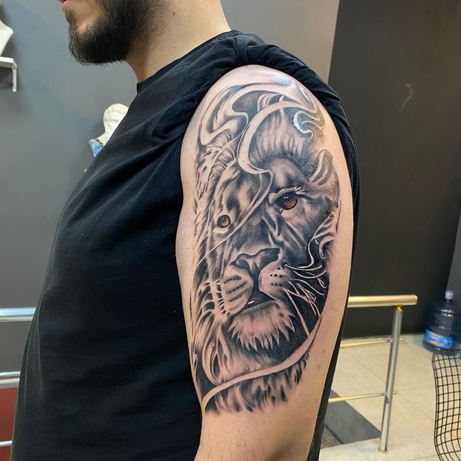 Yazı dövmesi, özel kaligrafi tasarım — Ersin Tattoo Bakırköy